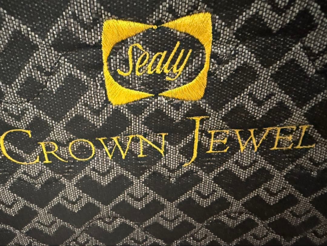 美品 ダブル　Sealy シーリー　 クラウンジュエル　 エメラルドⅣ