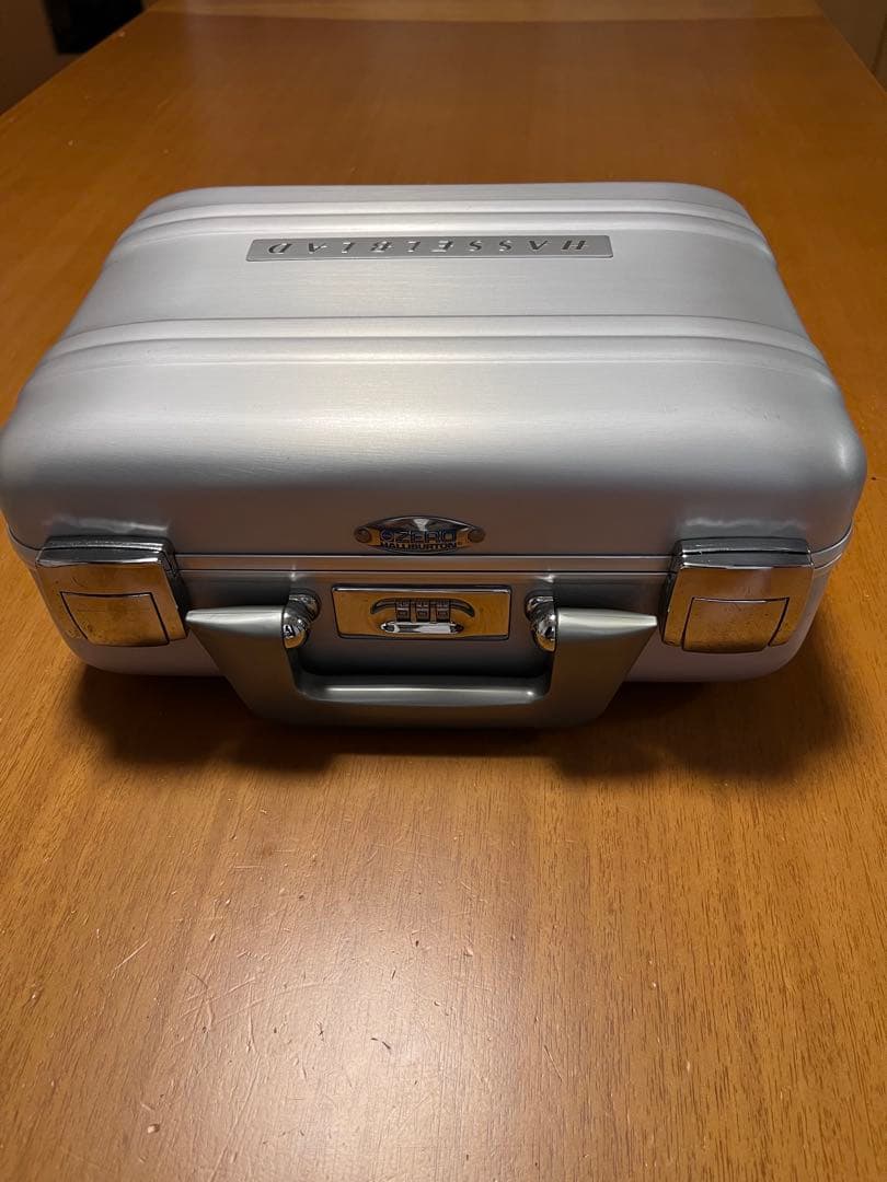 ゼロハリバートン　ハッセルブラッドアルミケース