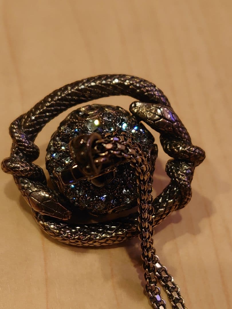 l*a様 Vivienne Westwood スネーク3Dオーブネックレス 未使