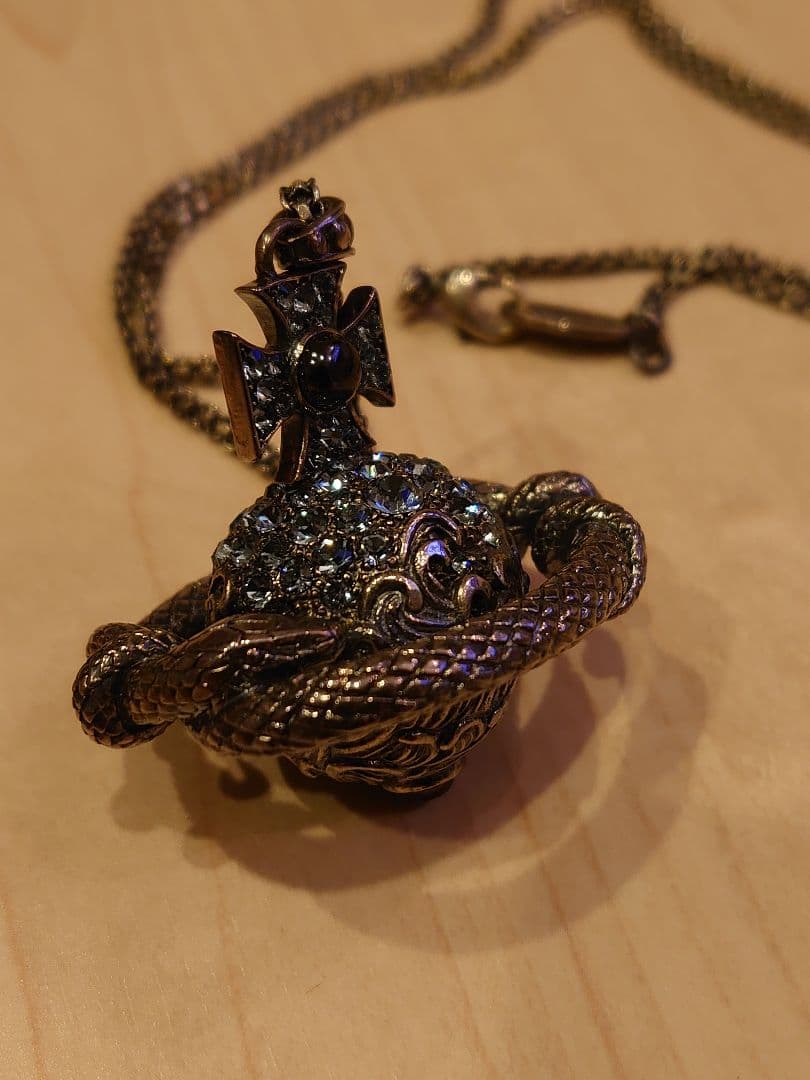l*a様 Vivienne Westwood スネーク3Dオーブネックレス 未使