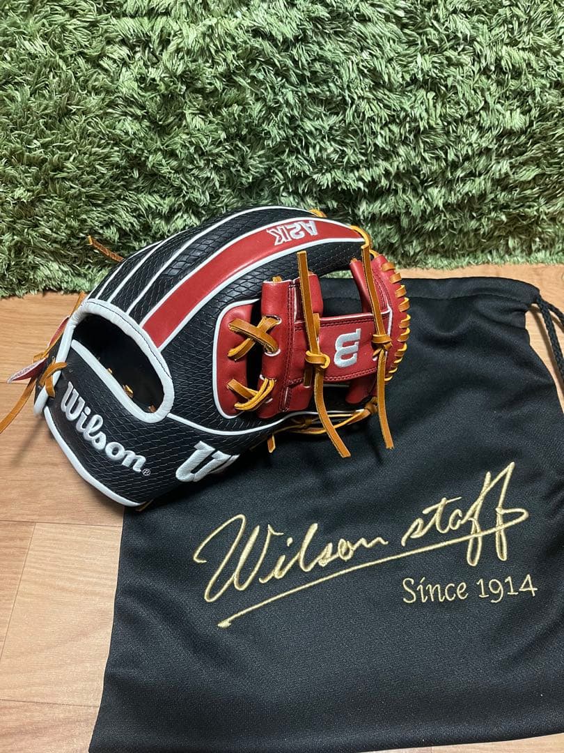 美品限定品Wilson A2K 1786 硬式内野手用グラブ ブラック×ブリック
