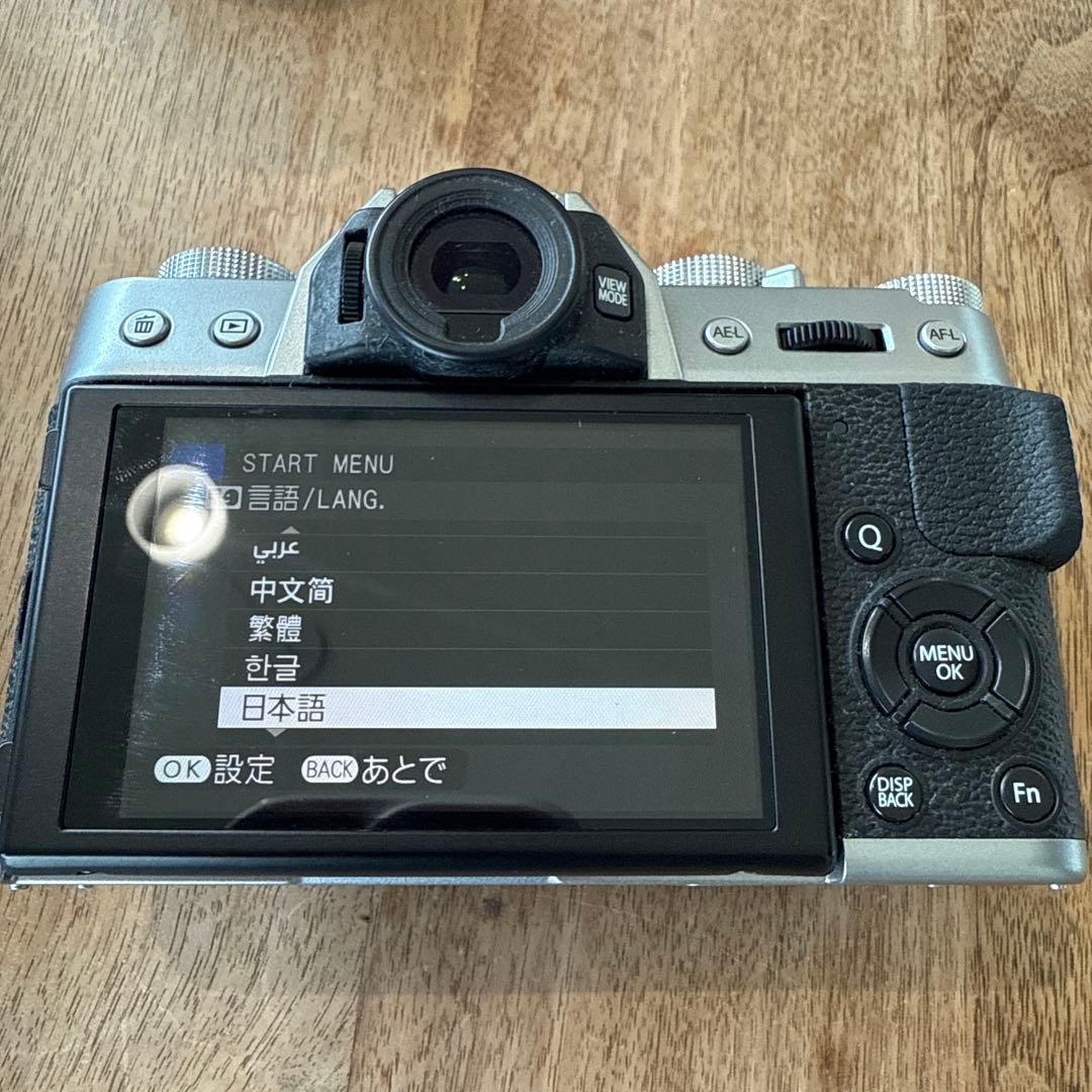 （美品）FUJIFILM X-T10 シルバー ミラーレス一眼