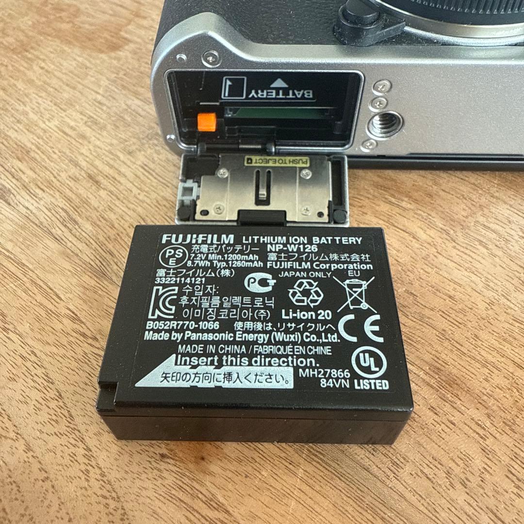 （美品）FUJIFILM X-T10 シルバー ミラーレス一眼