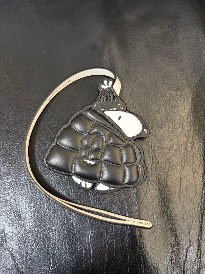 kate spade ピーナッツ パファー キーフォブ スヌーピー チャーム