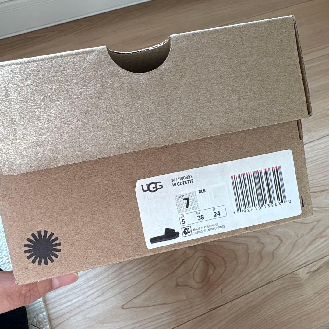 【新品未使用】UGG cozette コゼット　ブラック　ファーサンダル