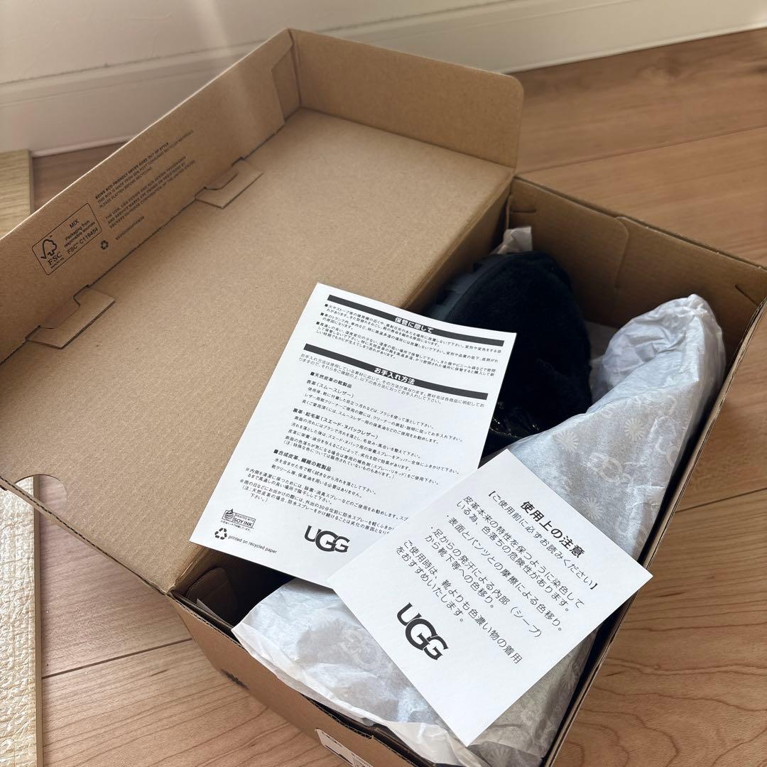 【新品未使用】UGG cozette コゼット　ブラック　ファーサンダル