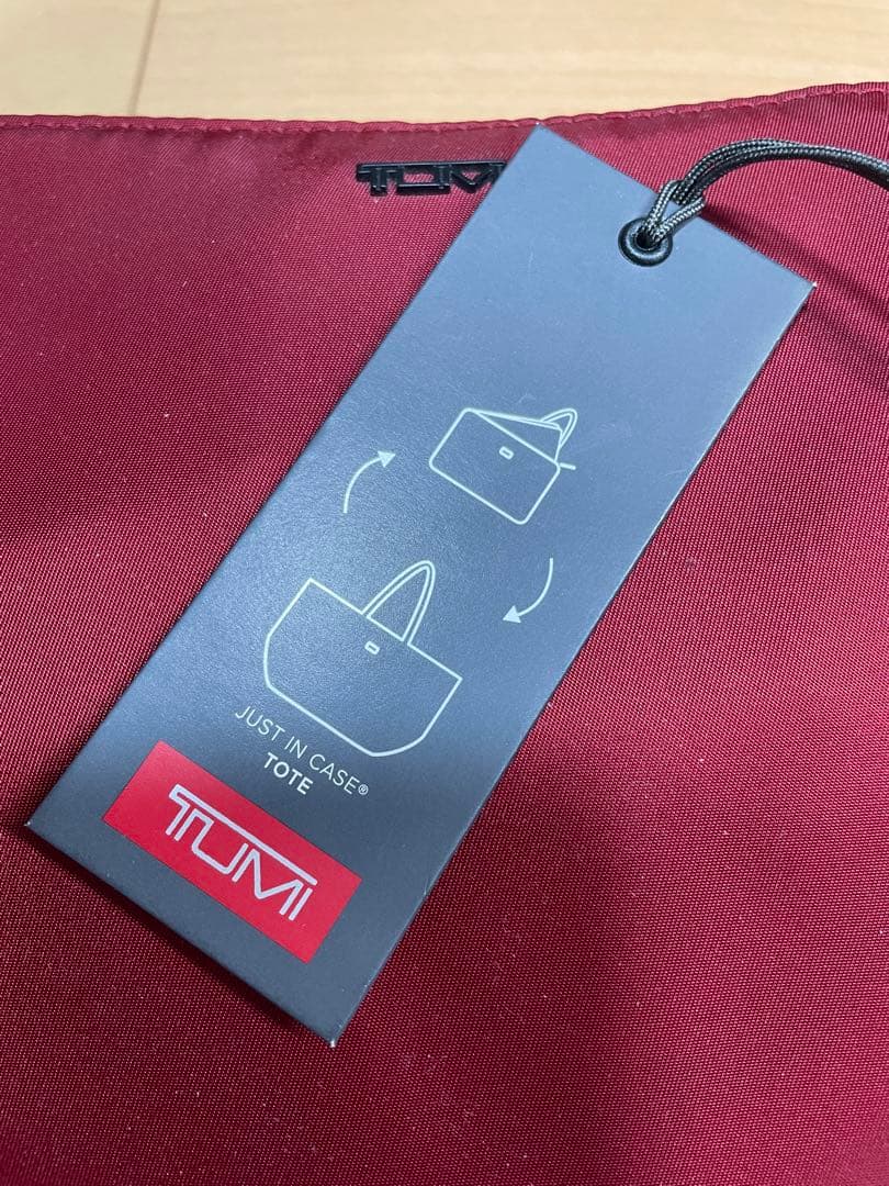 TUMI　JUST IN CASE TOTE BLACK/RED 未使用