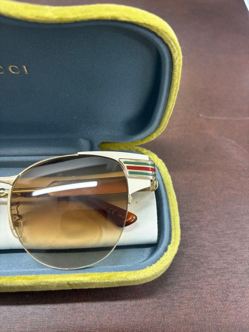 GUCCI ゴールド サングラス ケース付き　値下げ不可
