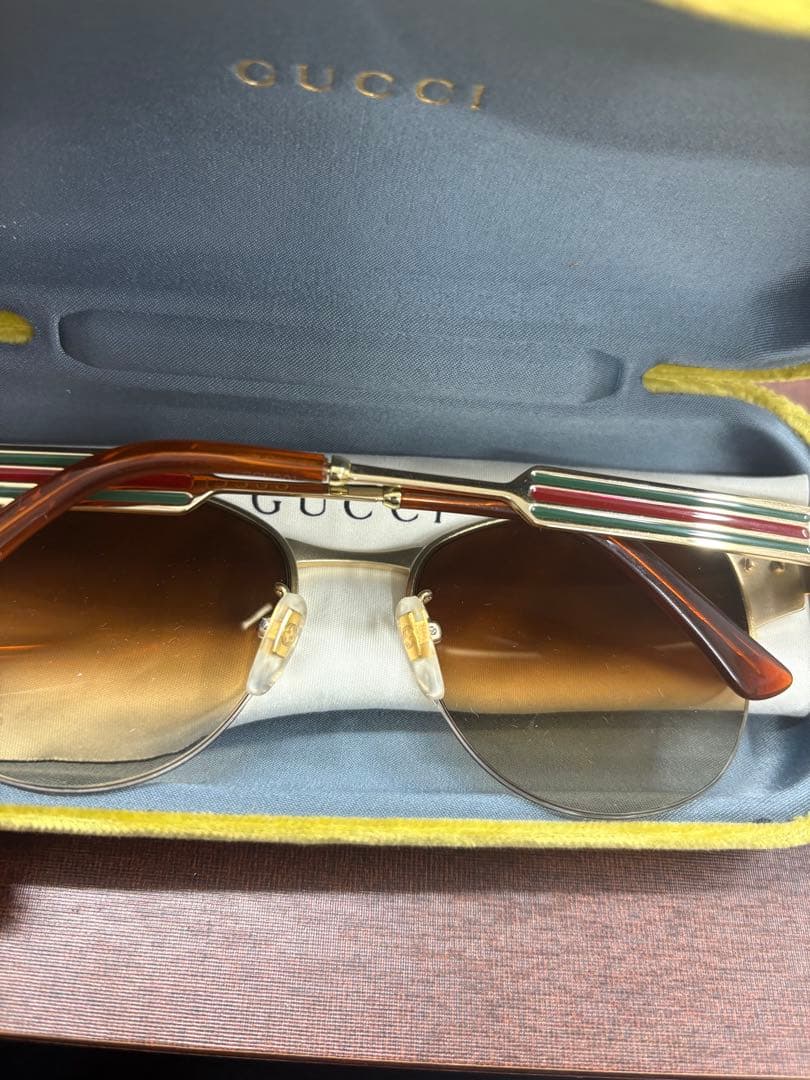 GUCCI ゴールド サングラス ケース付き　値下げ不可