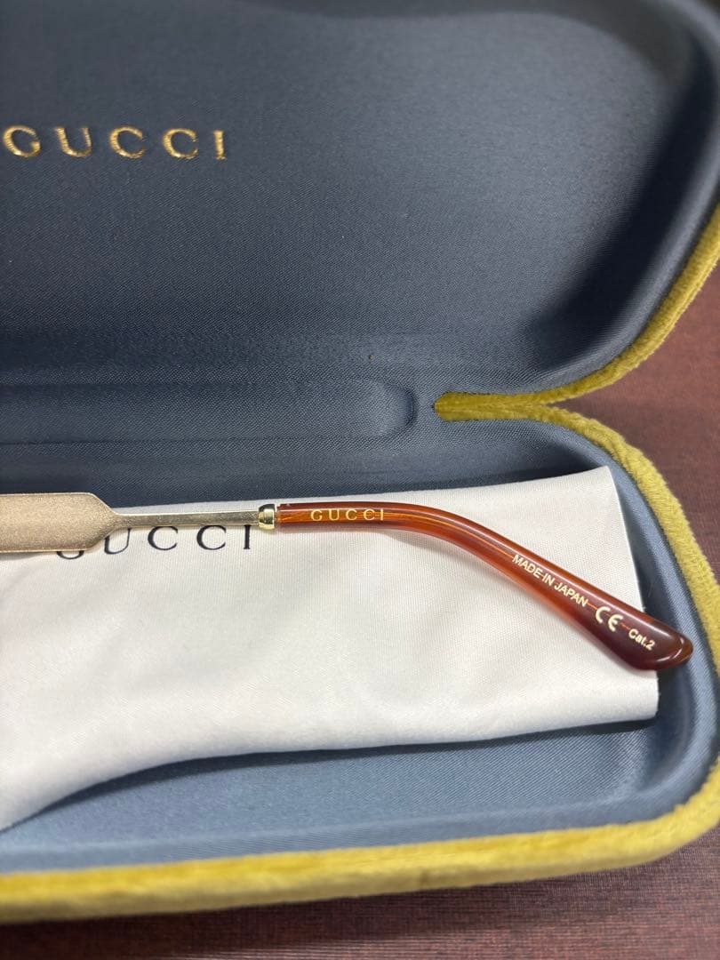 GUCCI ゴールド サングラス ケース付き　値下げ不可