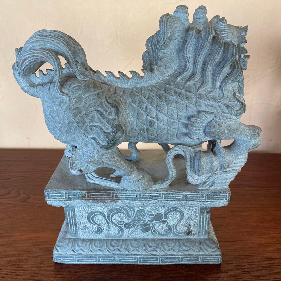 仏教美術　石像彫刻　天然石　獅子　狛犬　高さ約23cm　骨董