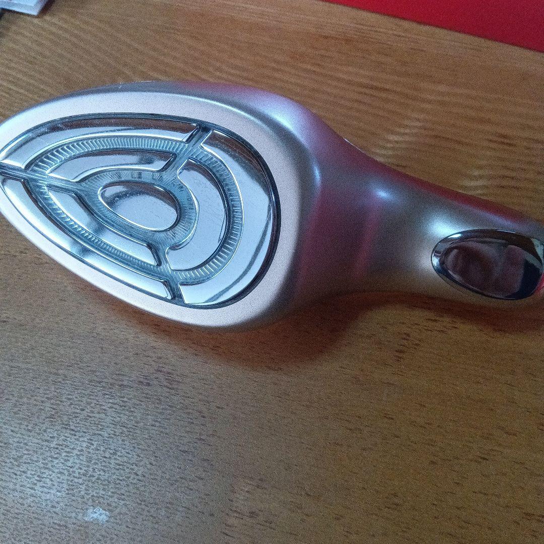 Meラボン・エクラ 美顔器 メディキューブ Medicube IKKO監修