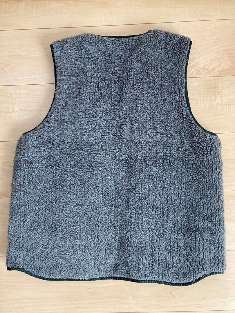 リバーシブルベスト　パタゴニア