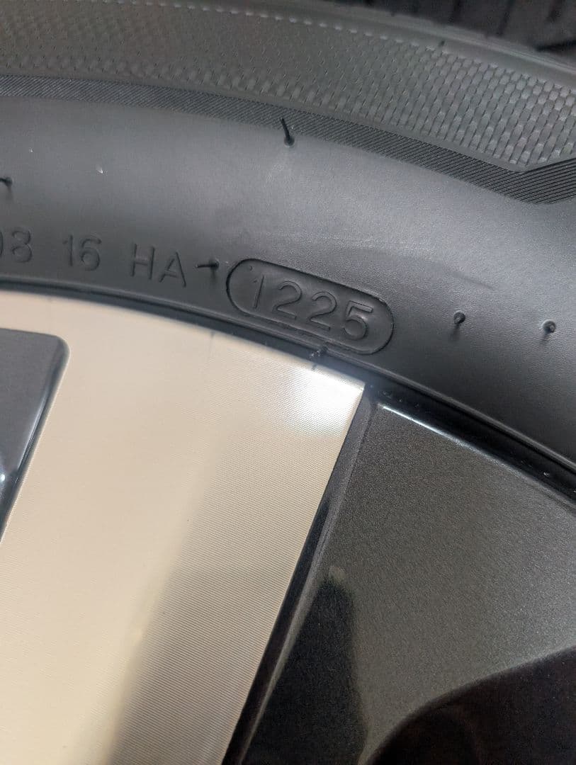 エクストレイルT33純正タイヤホイールセット2025年製(1本)<新車外し>美品