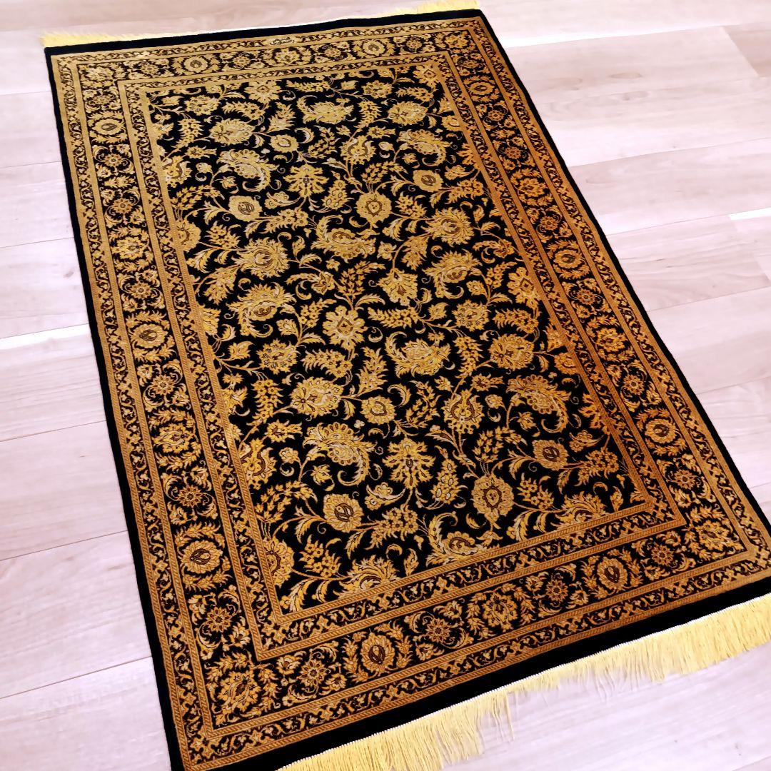 Y2702 ペルシャ絨毯 クム産 ラザヴィ工房 シルク100% 手織り　ma