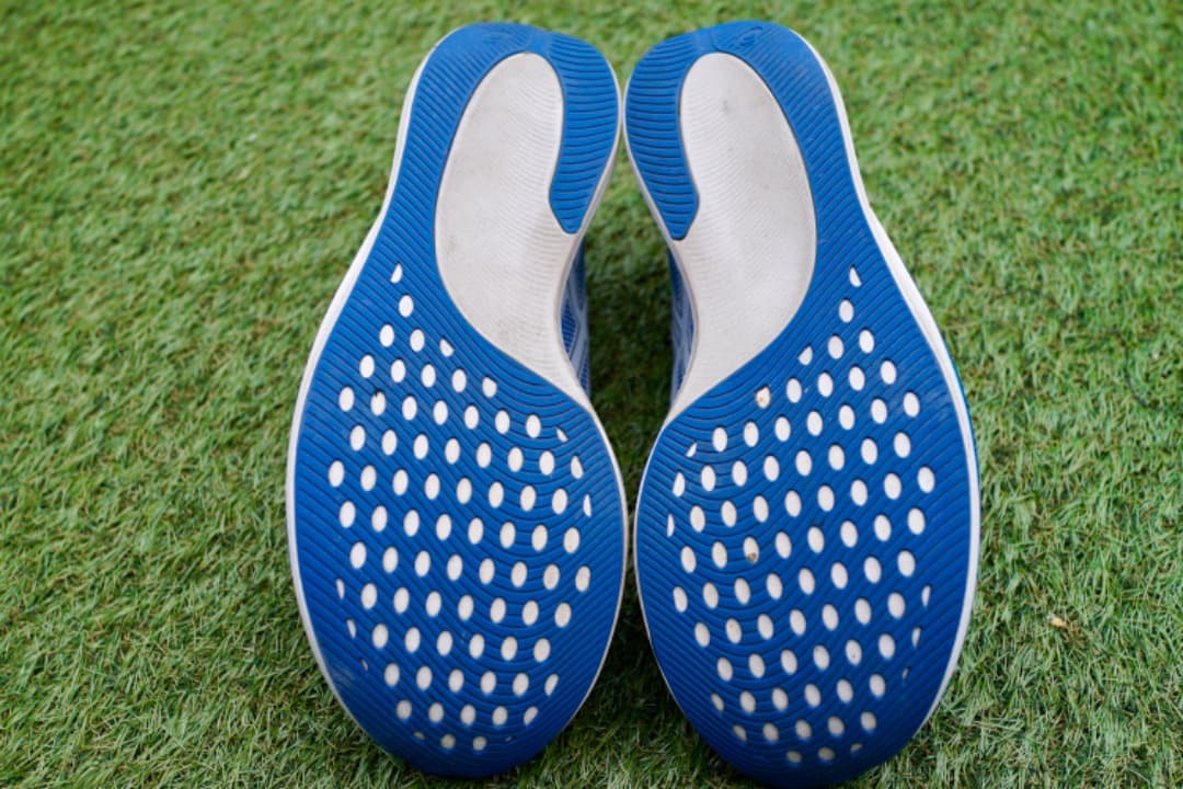 アシックス カーボンランニングシューズ26.5cm