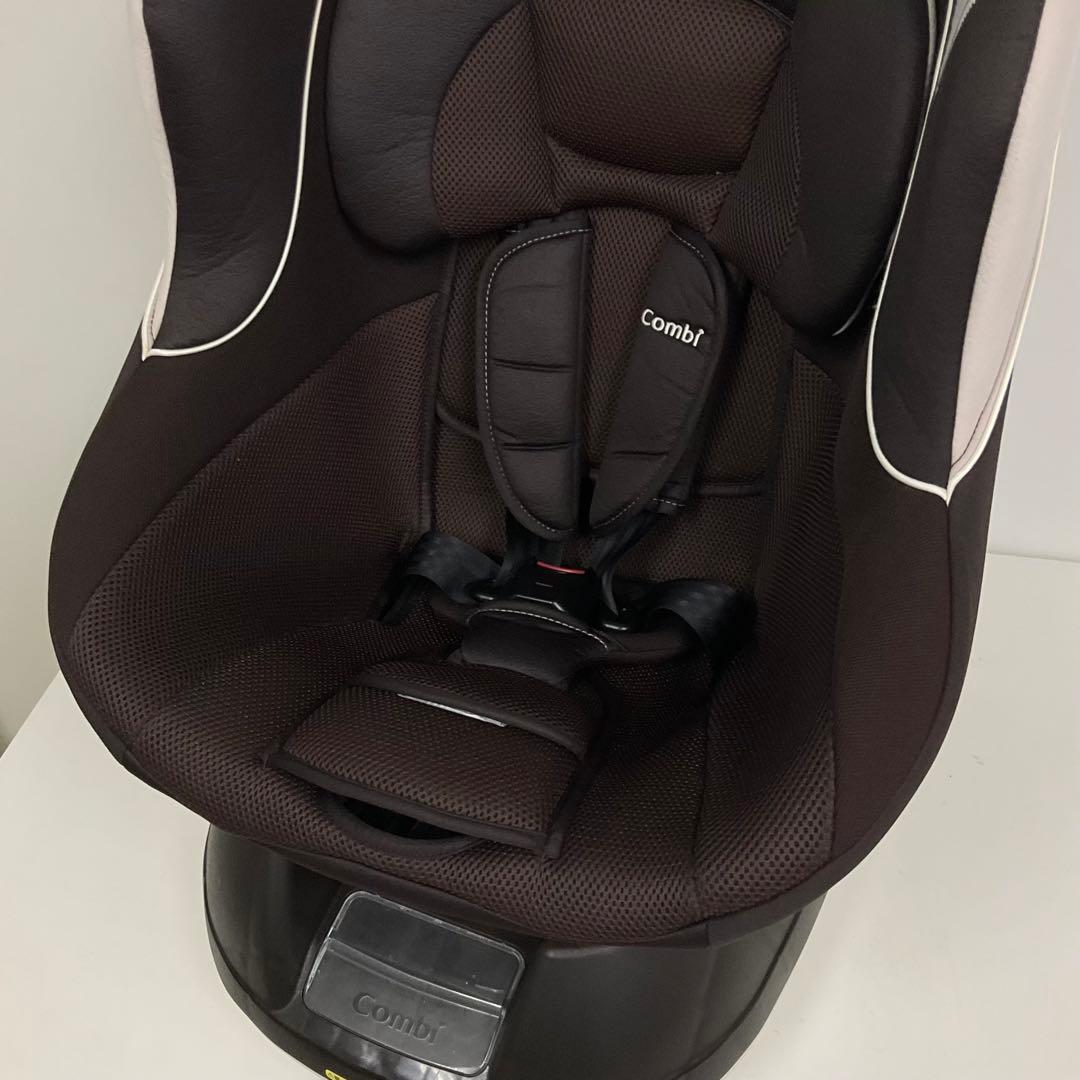 美品！コンビ 新生児対応 チャイルドシート ネルーム Lite EF ブラウン