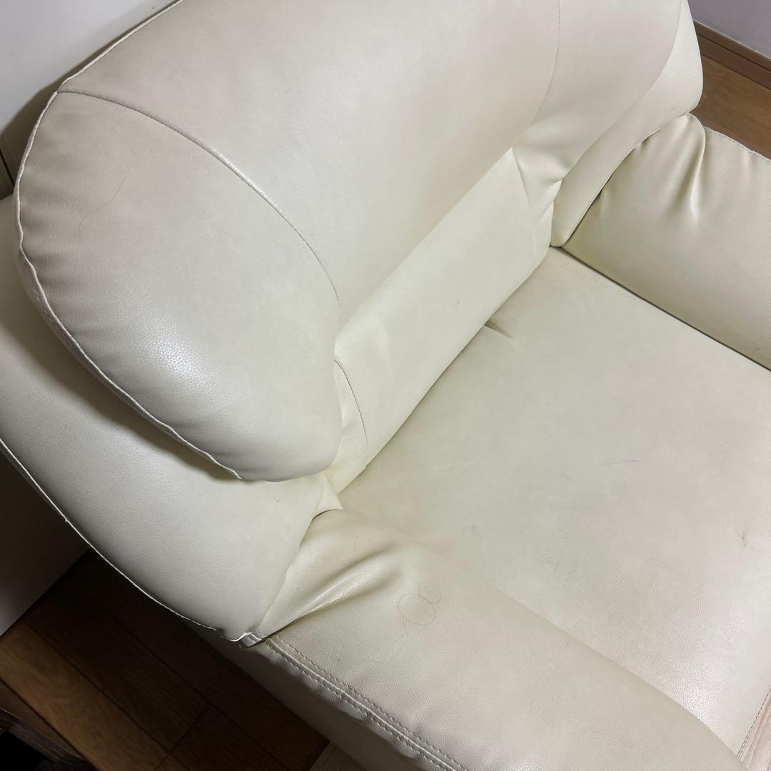 アイボリー色 合成皮革 1人掛けソファ　　　　期間限定出品お値下げ