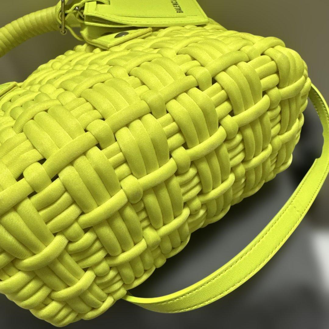 バレンシアガ　ビストロ　イエロー