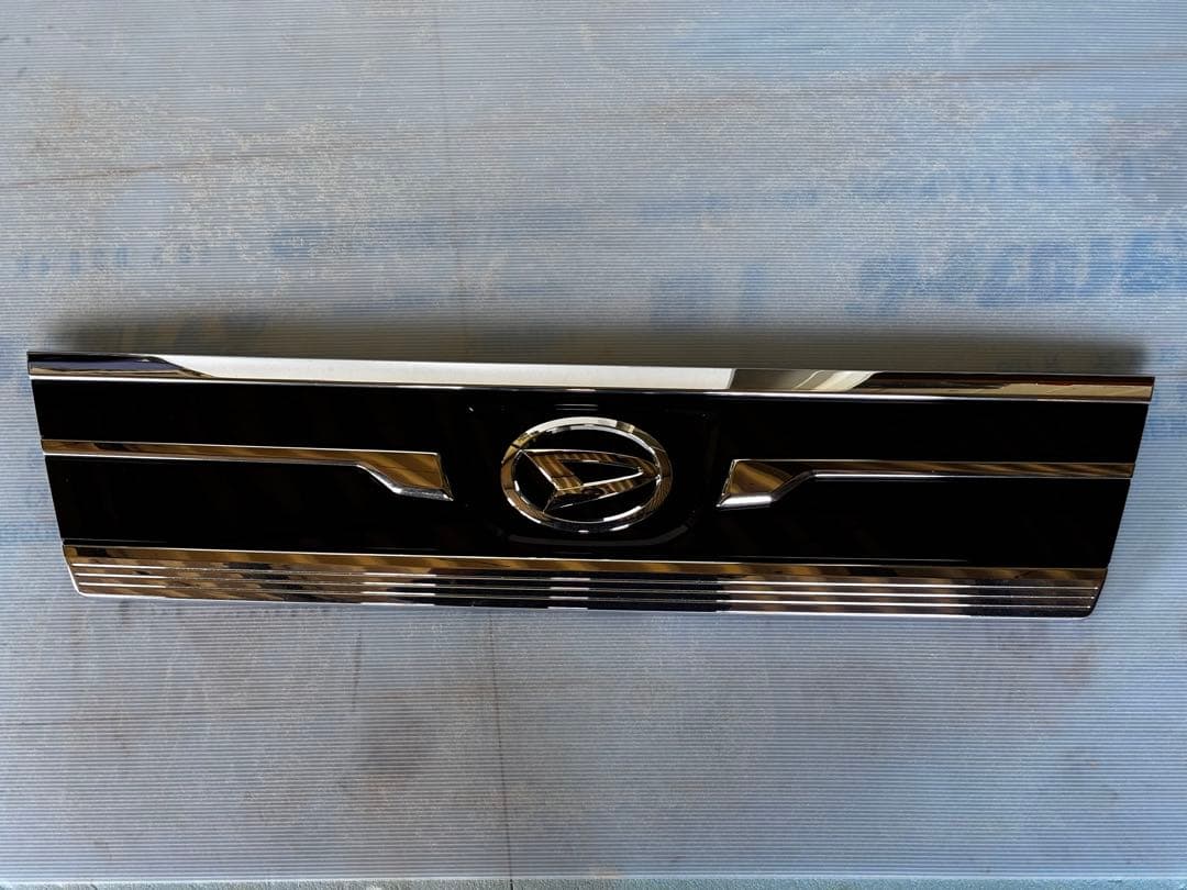 【限定出品11/11まで】ダイハツ アトレー s700v フロントグリル