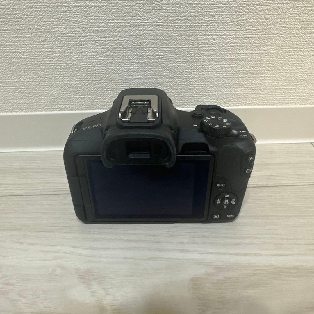 【るる】canon EOS R50 ダブルズームキット