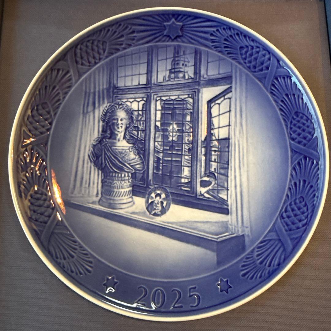 ロイヤルコペンハーゲン 2025 イヤープレート