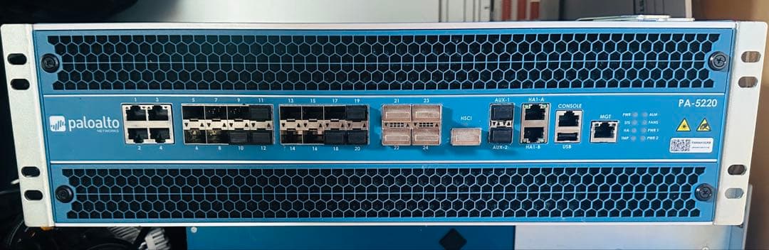 Palo Alto PA-5220 ネットワークセキュリティ