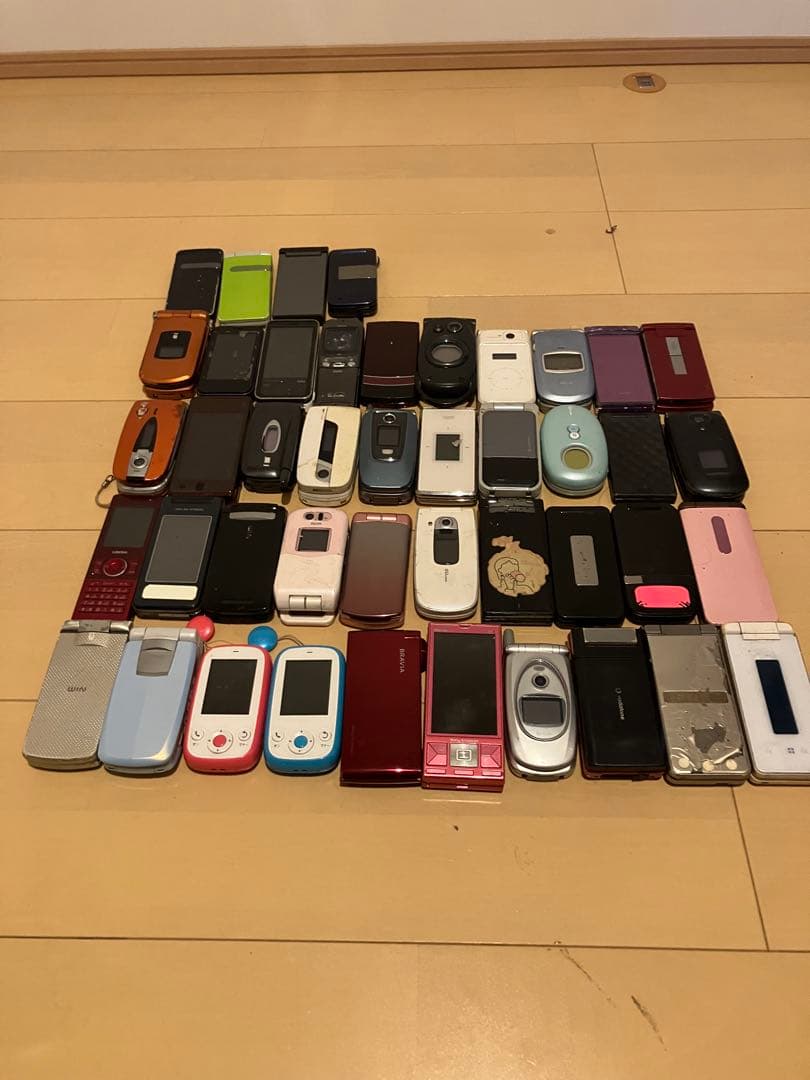 ガラケーまとめ売り　種類多数