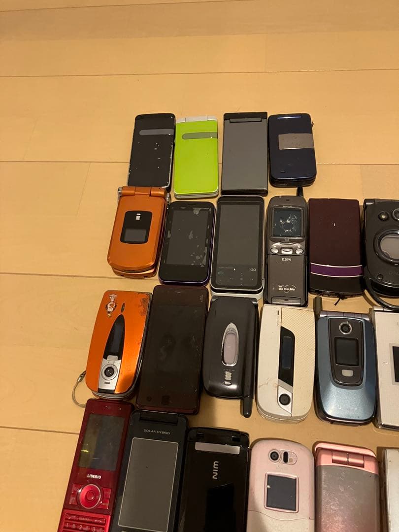 ガラケーまとめ売り　種類多数