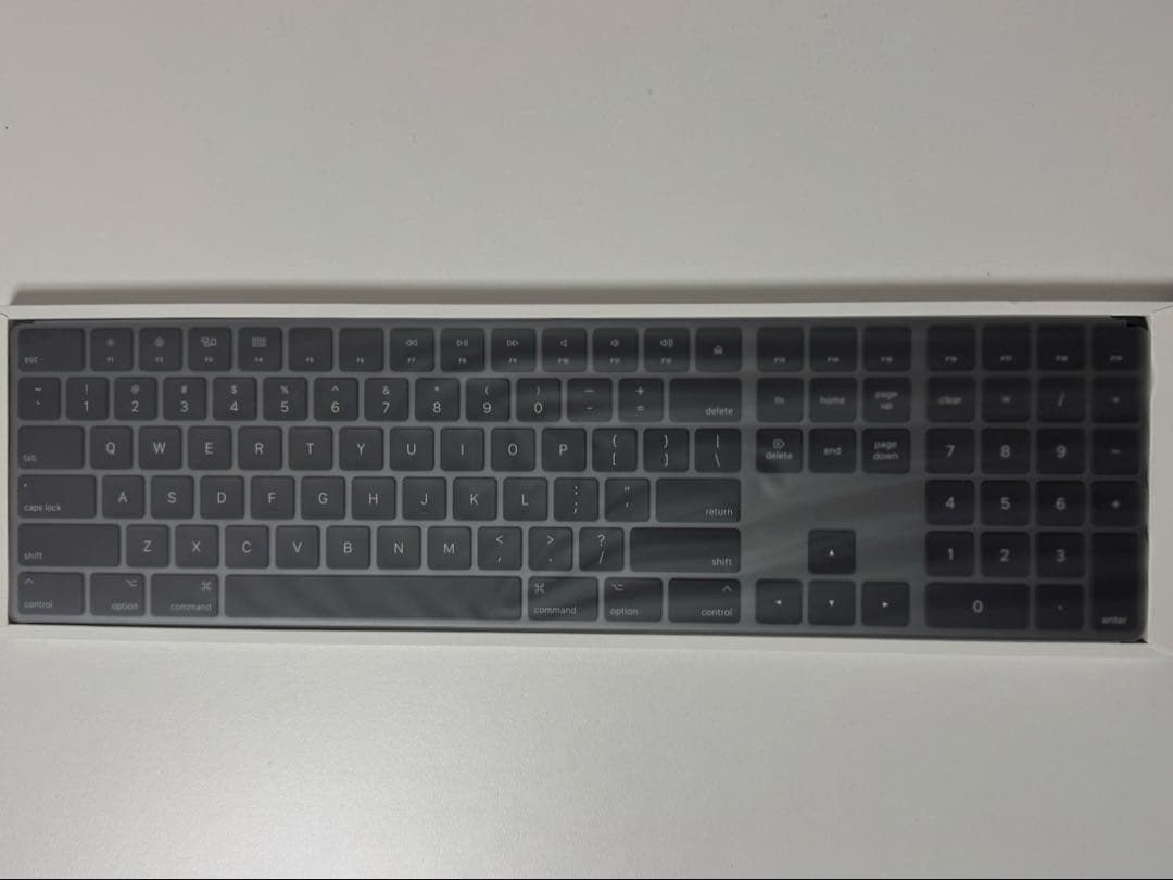 Apple純正 Magic keyboard テンキー付き ブラック