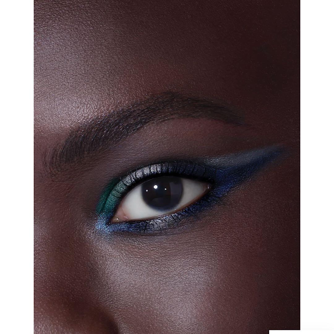 ｋ*読様 CHANEL レ ヌフ オンブル コメット 847 アイシャドウ シャ