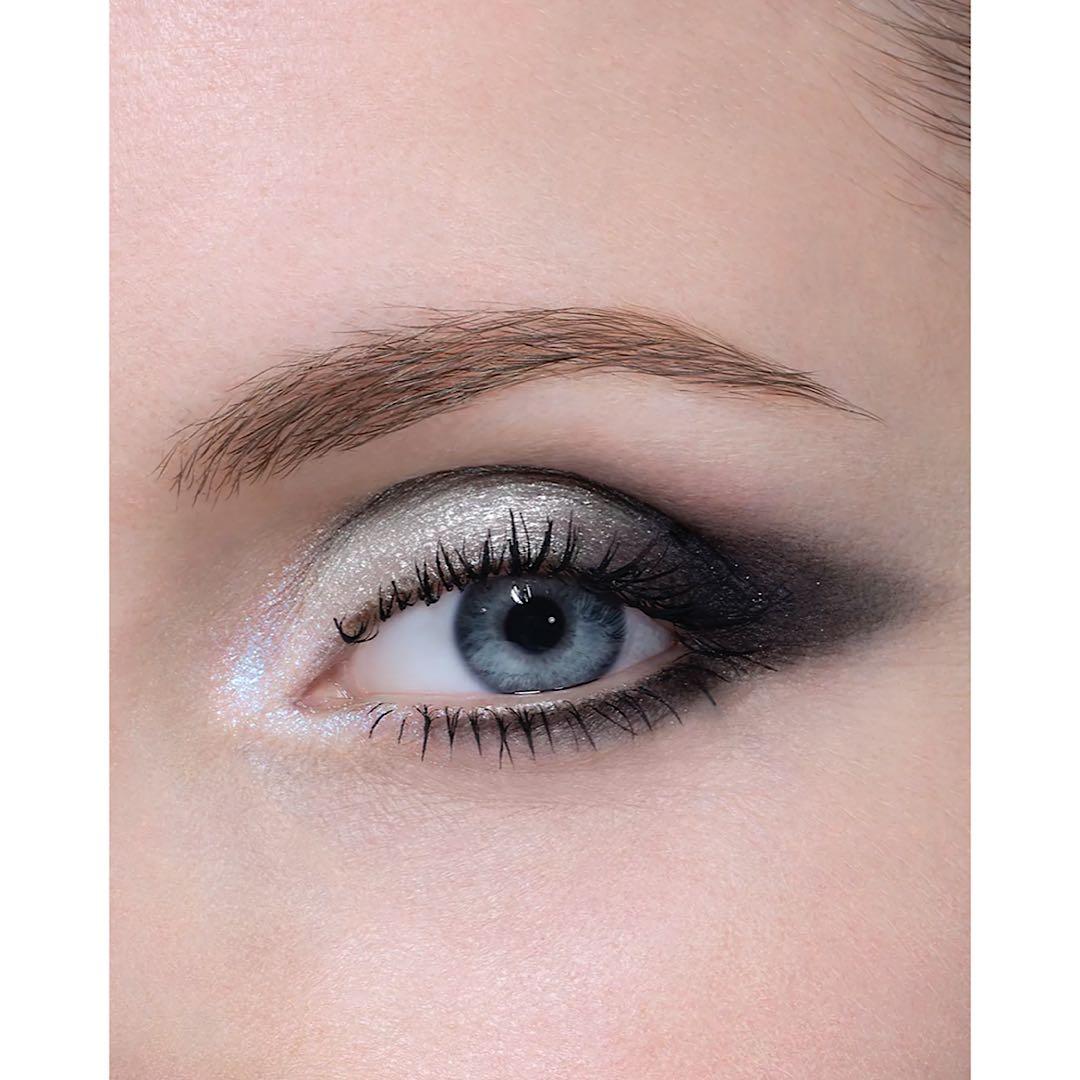 ｋ*読様 CHANEL レ ヌフ オンブル コメット 847 アイシャドウ シャ