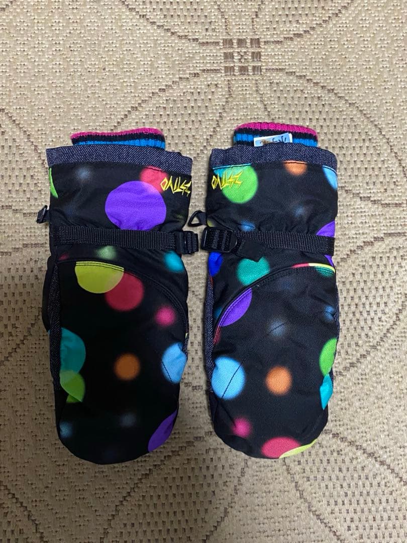 スノーボードウェアセット（ジャケット、パンツ、手袋）