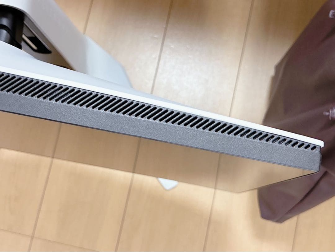 美品　モニター　Alienware 280Hz 1440p AW2723df