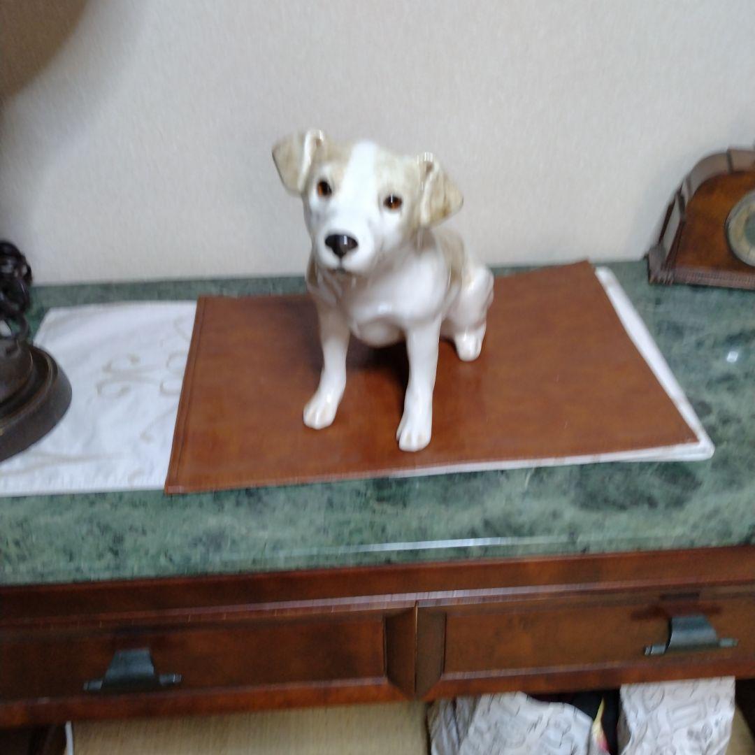 ウィンスタンレイの犬の置物