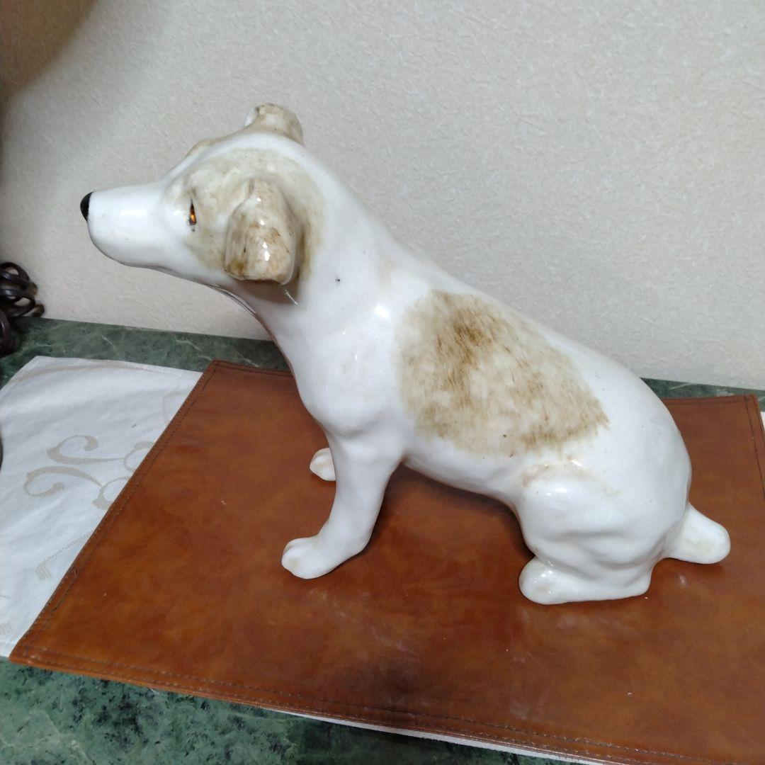 ウィンスタンレイの犬の置物