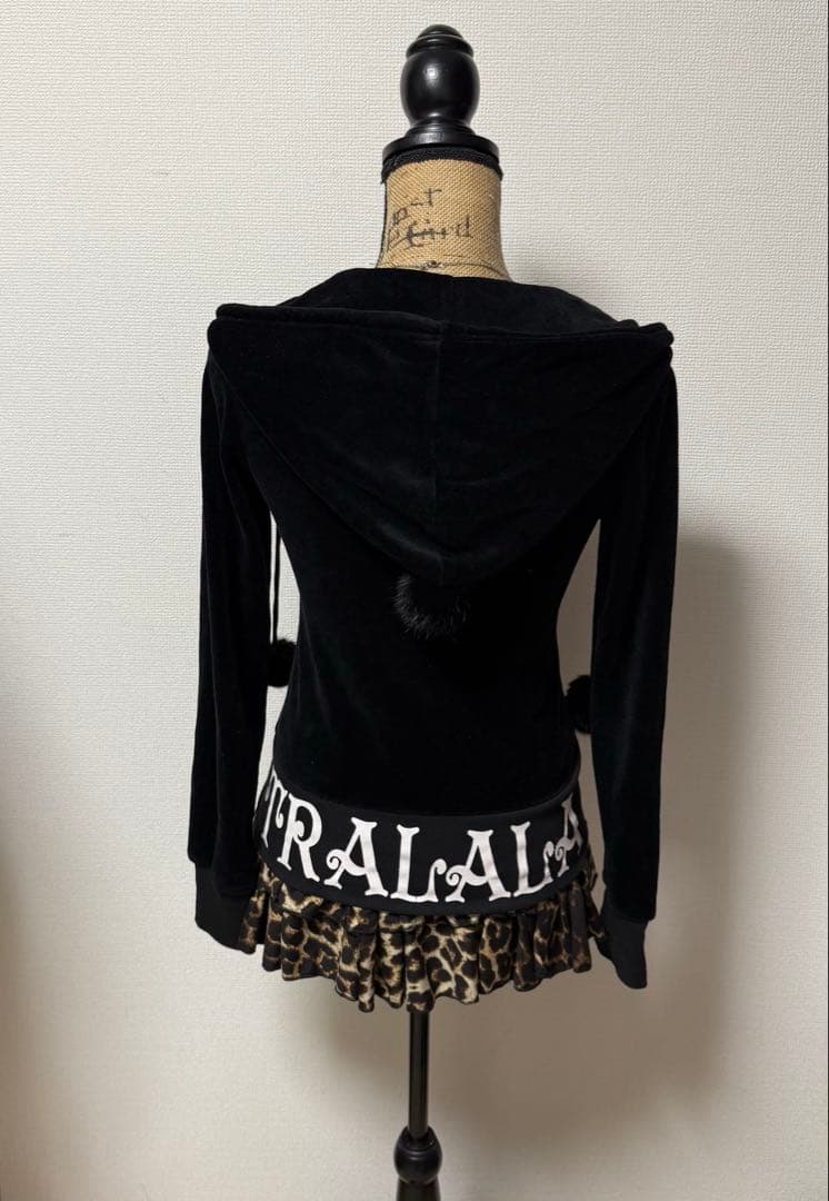 y2k 00s❤︎TRALALA ボンボン付 ベロアパーカー