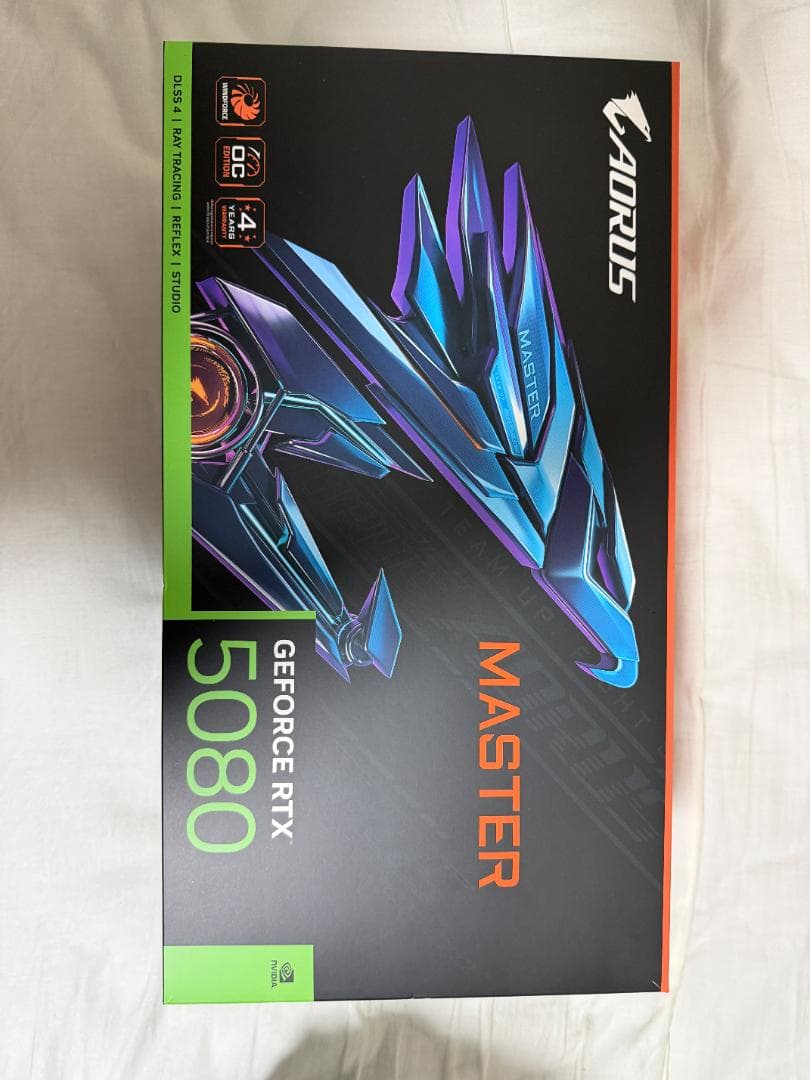 ほぼ新品　GIGABYTE RTX5080 16GB AORUS MASTER