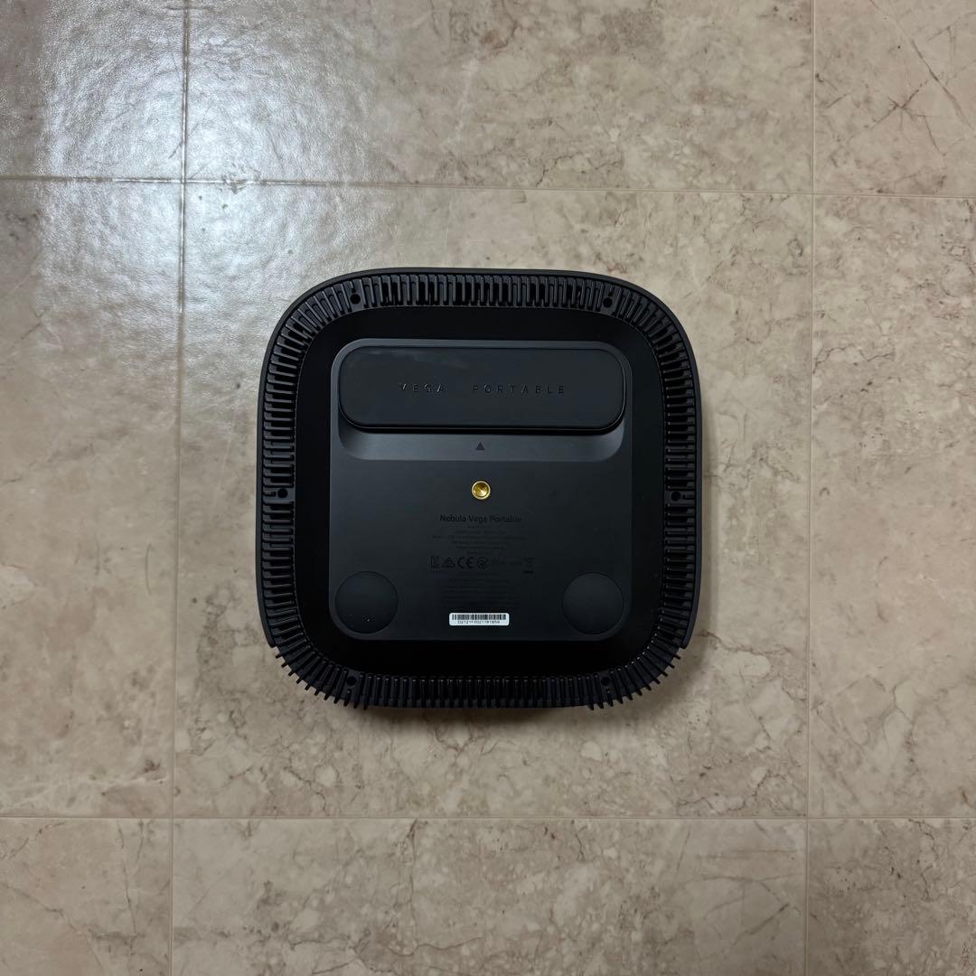 【美品】NEBULA Vega Portable プロジェクター 箱付き