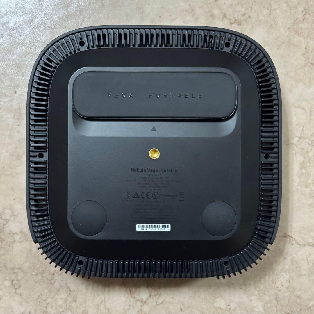 【美品】NEBULA Vega Portable プロジェクター 箱付き