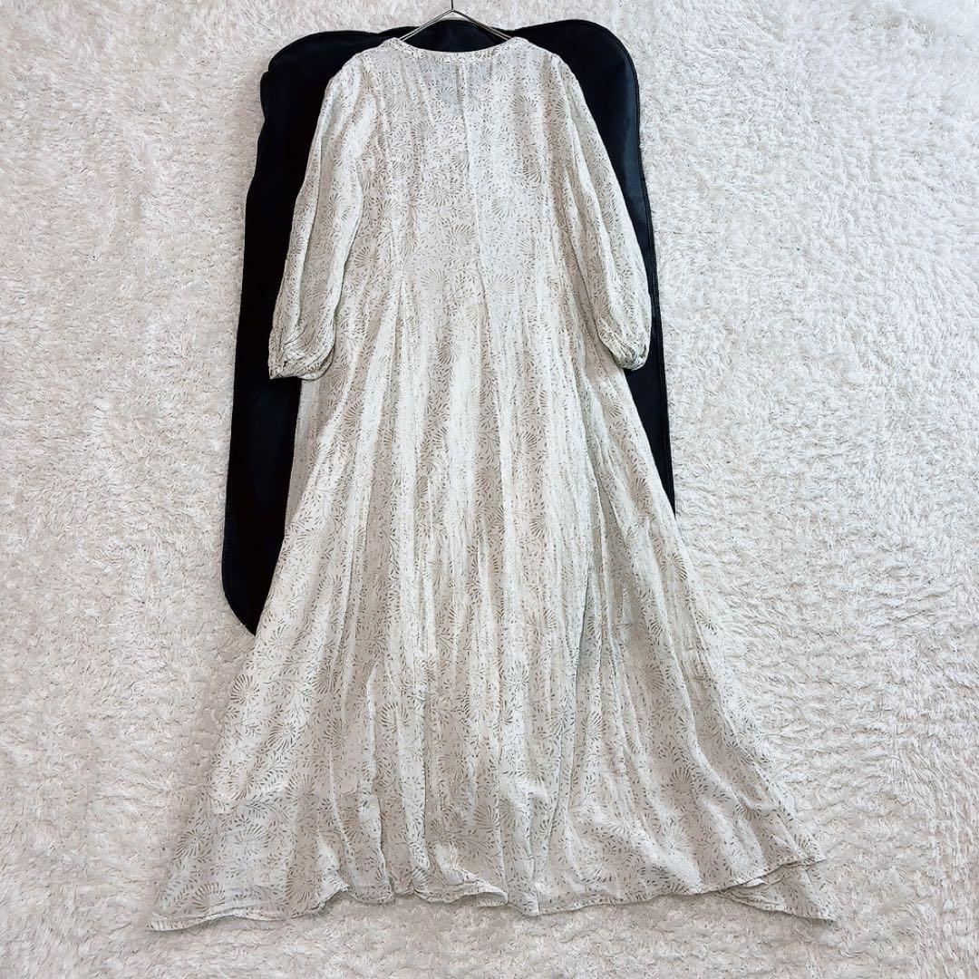 ヌキテパ ゴールドフラワープリントパネルドレス 箔プリント ロングワンピース M