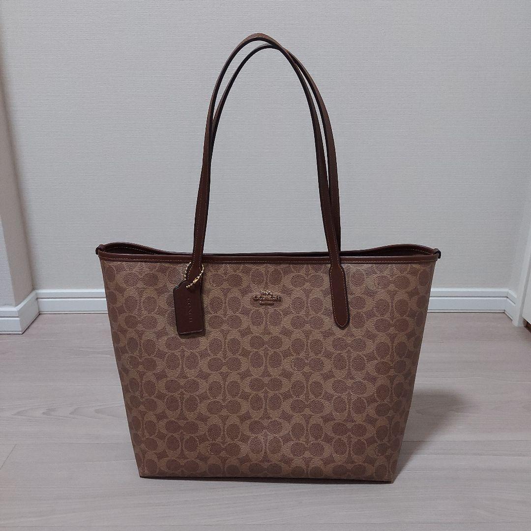 コーチ トートバッグ ベージュ