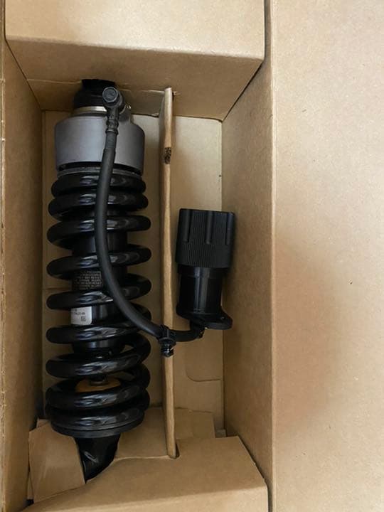 fxbrs 2021年式　ブレイクアウト　ノーマルサスペンション