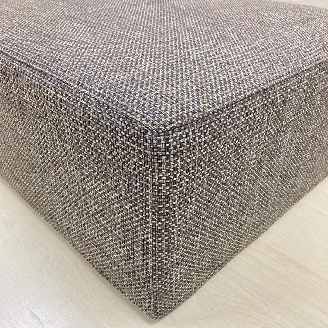 ユーカス　アクタス取り扱い　スツール　オットマン　ポケットコイル