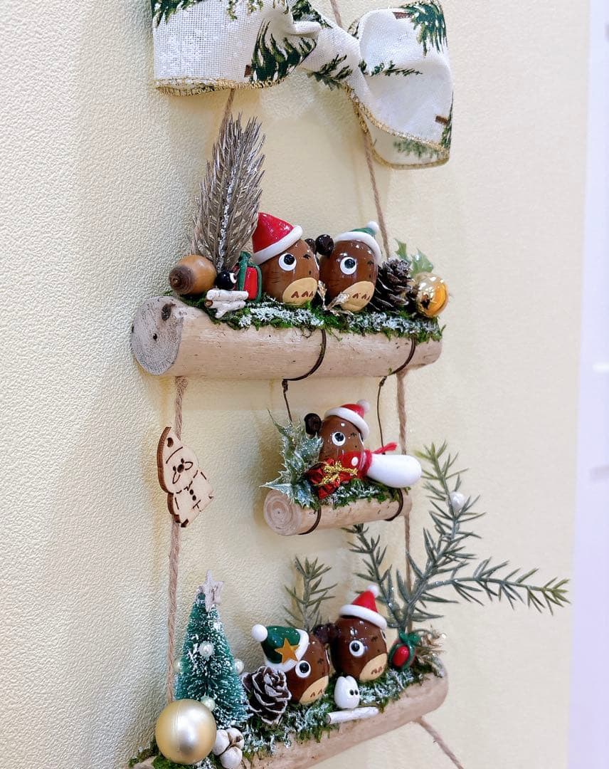 どんぐりアート　流木　オブジェ　壁掛け　クリスマス　木の実