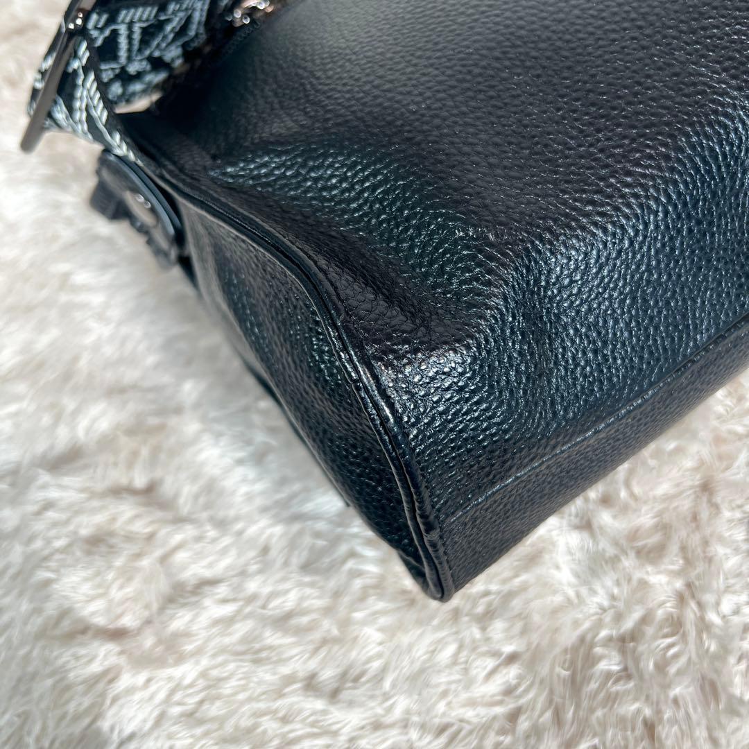 販売終了品 イアパピヨネ 《本革》柄ワイドテープショルダーバッグ ボディバッグ