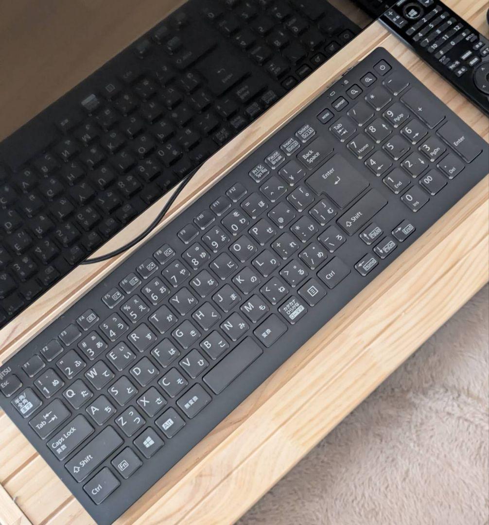 大型モニター 日本語キーボード リモコン付き