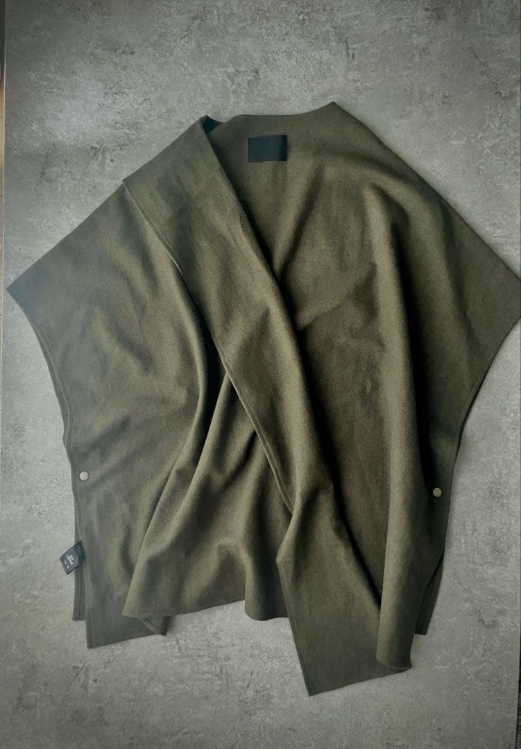 COGTHEBIGSMOKE ポンチョ　ケープ　コート