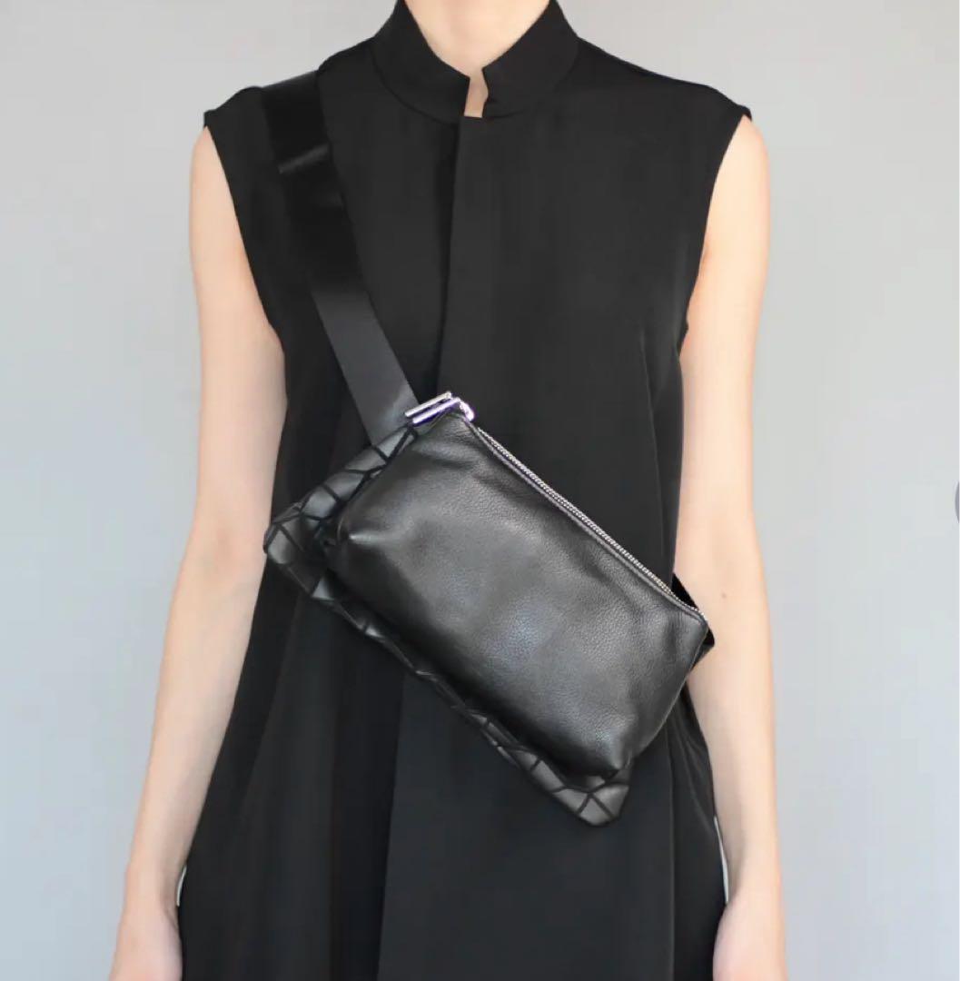 chi.wata チワタボディバッグ