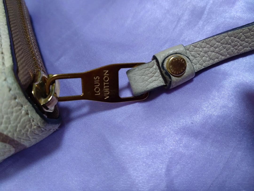 Louis Vuitton アイボリー モノグラム 長財布